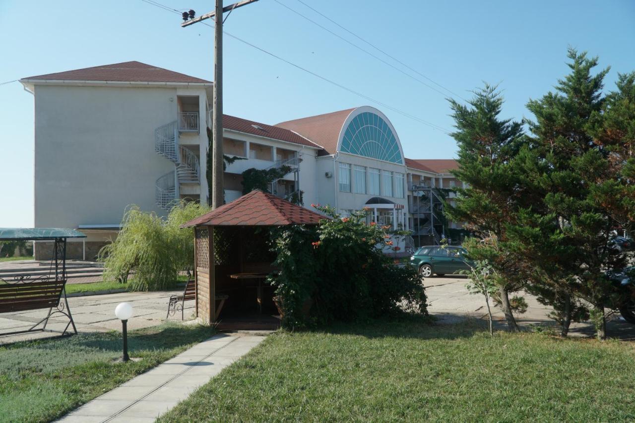 Радуга Курортная Гостиница Satoka Exterior foto